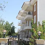 Karaagac شقة فندقية 3*