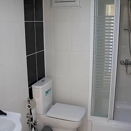 Lägenhetshotell Karaagac 3*