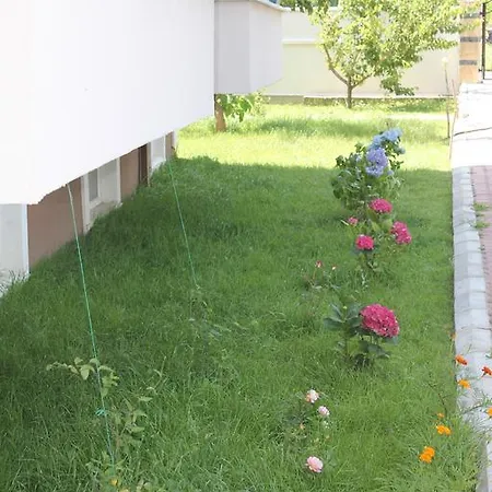 Lägenhetshotell Karaagac 3*